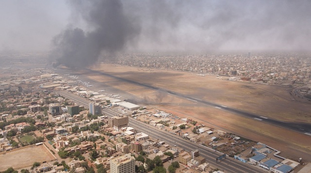 Số người chết tăng cao trong cuộc tranh giành quyền lực giữa hai tướng lĩnh ở Sudan - Ảnh 1.