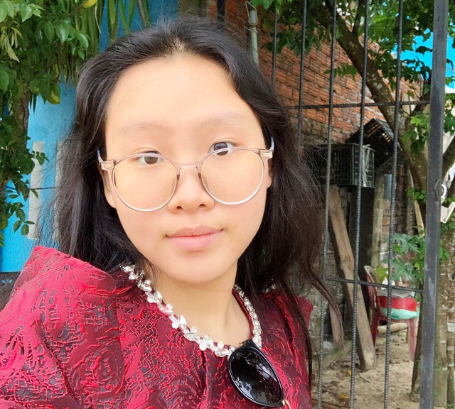 Nữ sinh 15 tuổi ở Quảng Nam trúng tuyển 10 trường trung học nội trú tại Mỹ