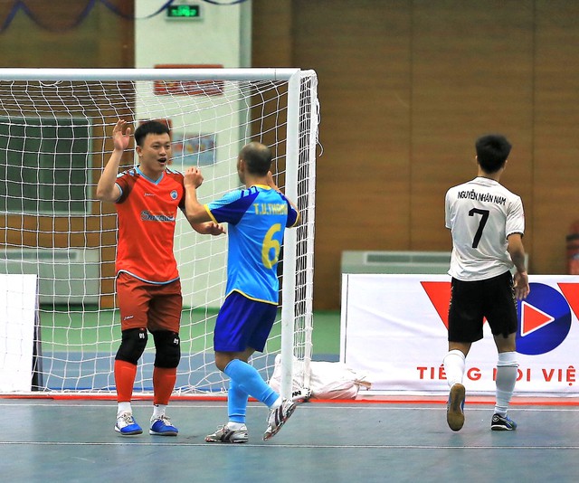 'Lão tướng' Trần Văn Thanh: Người 'không phổi' của futsal Việt Nam - Ảnh 4.