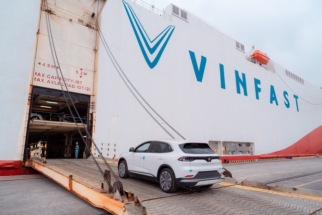 VinFast xuất khẩu 1.879 xe VF 8 tiếp theo tới Bắc Mỹ - Ảnh 3.