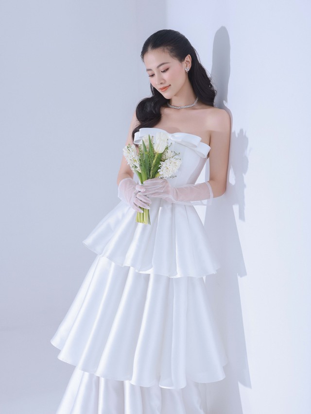 Hoa hậu Phương Khánh lăng xê mốt váy cưới crop top - Ảnh 6.