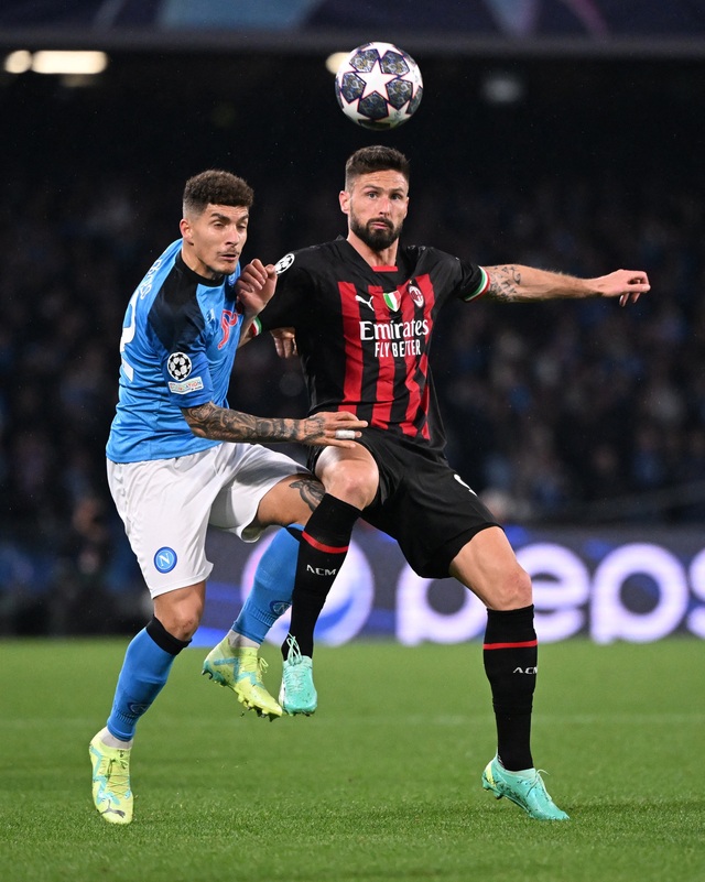 Champions League: Napoli, AC Milan cùng sút hỏng phạt đền và cái kết kịch tính - Ảnh 1.