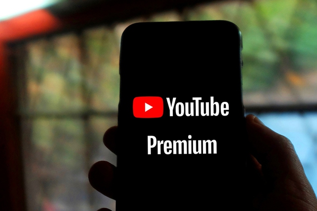 Gói YouTube Premium cho gia đình tăng giá mạnh - Ảnh 1.