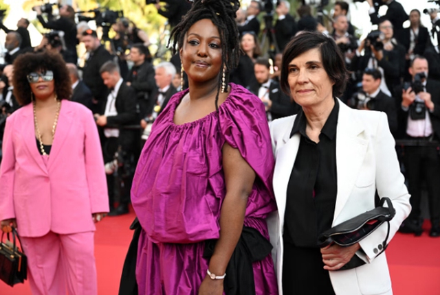 Phim của nữ đạo diễn Pháp Catherine Corsini bị loại khỏi LHP Cannes  - Ảnh 2.