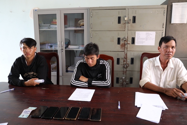 Tây Ninh: Khởitố 5 bị can trong đường dây buôn lậu máy công nông nghiệp từ Campuchia - Ảnh 1.