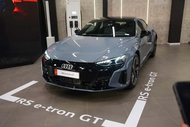 Triệu hồi ô tô điện Audi e-tron GT, RS e-tron GT tại Việt Nam- Ảnh 2.