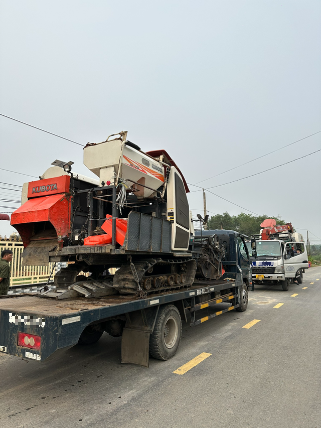 Tây Ninh: Khởitố 5 bị can trong đường dây buôn lậu máy công nông nghiệp từ Campuchia - Ảnh 4.