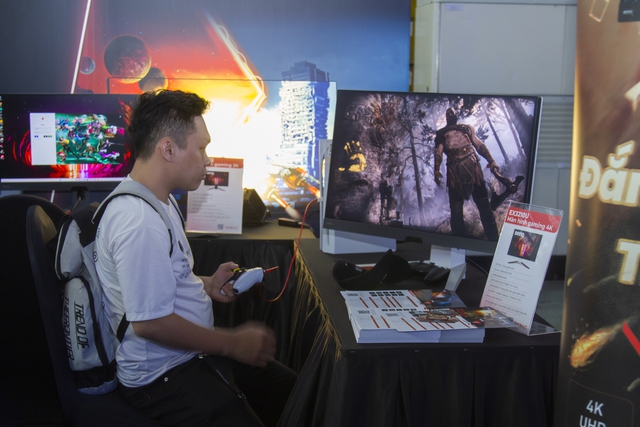Việt Nam Gameverse 2023: Game thủ lần đầu trải nghiệm màn hình ZOWIE 360Hz - Ảnh 3.