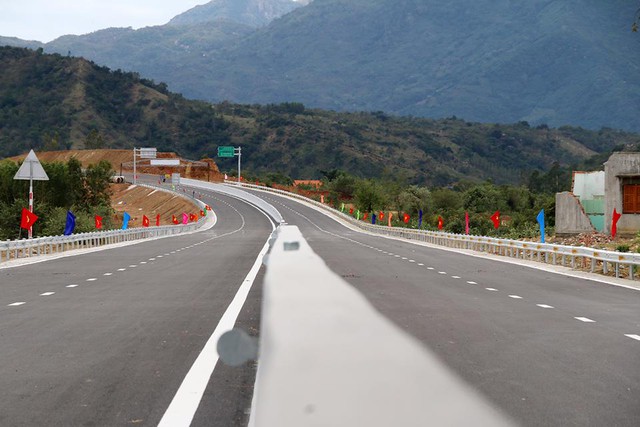 TĐ Sơn Hải muốn đưa cao tốc Nha Trang - Cam Lâm hoạt động cuối tháng 5.2023 - Ảnh 1.