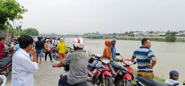 Ninh Thuận: Đứng trên thuyền thúng, nhảy xuống sông Dinh mất tích - Ảnh 2.