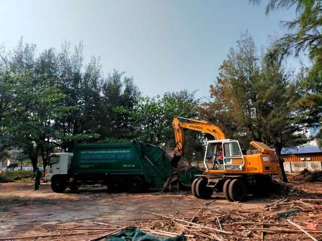 &quot;Xài chùa&quot; hơn 28 ha đất vàng ở TP.Vũng Tàu: Tất bật tháo dỡ công trình tráiphép - Ảnh 3.