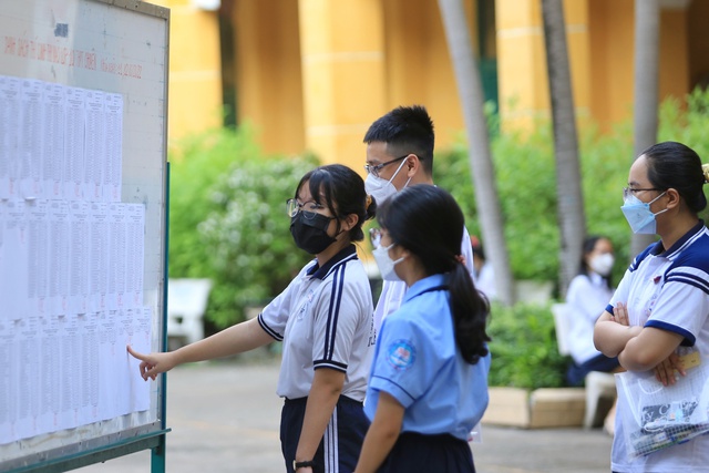 TP.HCM tăng hàng ngàn chỉ tiêu tuyển sinh lớp 10, có dễ trúng tuyển? - Ảnh 3.