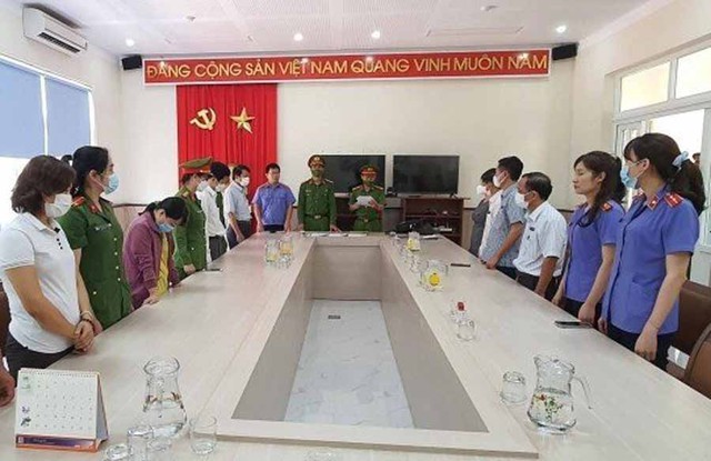 Vụ Việt Á ở Đắk Lắk: 2 bị can bị khởi tố thêm tội tham ô  - Ảnh 2.
