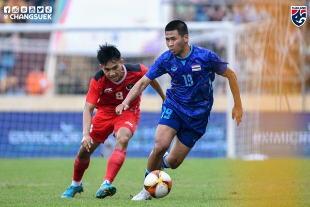 Tiền vệ Chayapipat Supunpasuch: 'U.22 Thái Lan không muốn về nhì tại SEA Games 32&quot; - Ảnh 1.