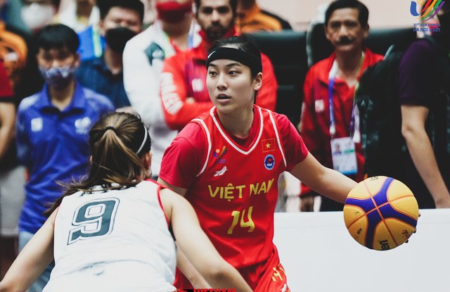 Chị em song sinh của bóng rổ Việt Nam hứa hẹn 'bùng cháy' ở SEA Games 32 - Ảnh 2.