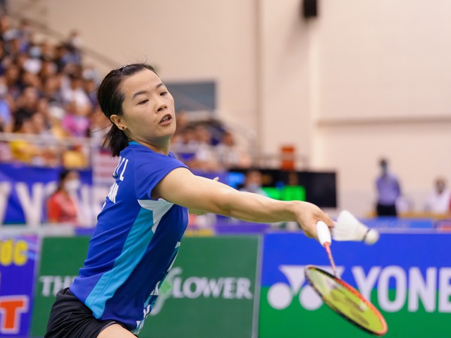 ‘Hoa khôi’ cầu lông Nguyễn Thùy Linh chinh phục giải châu Á trước thềm SEA Games 32 - Ảnh 1.