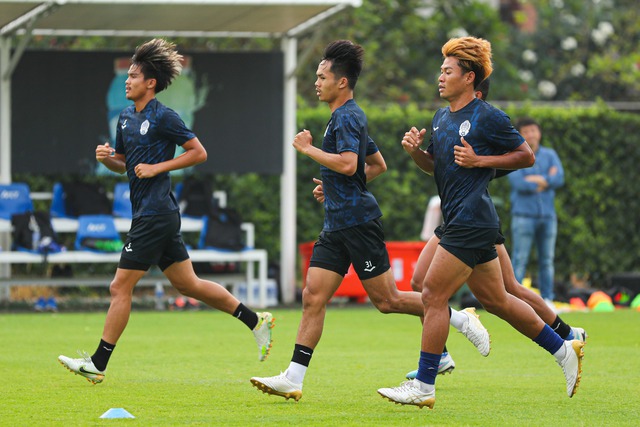 HLV Keisuke Honda tuyên bố U.22 Campuchia đã sẵn sàng tranh huy chương SEA Games 32 - Ảnh 2.