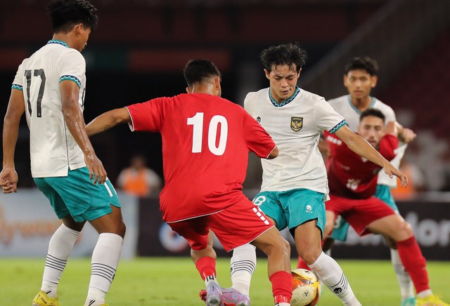 HLV Indra Sjafri loại 3 trụ cột U.22 Indonesia khi gút danh sách dự SEA Games 32 - Ảnh 1.