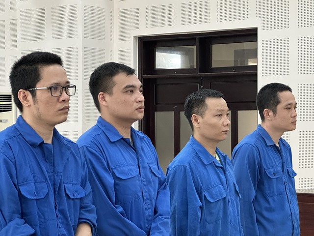 Tuyên án nhóm tài xế chở người Trung Quốc nhập cảnh trái phép đi xuyên Việt - Ảnh 1.