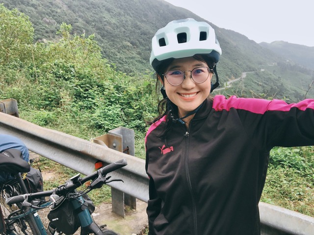 Cô gái miền Tây dành 30 ngày để đạp xe xuyên Việt - Ảnh 1.