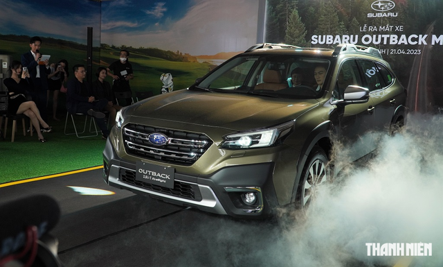 Subaru Outback 2023 chính thức bán tại Việt Nam: Cải tiến nhẹ, giá 2,099 tỉ đồng - Ảnh 1.