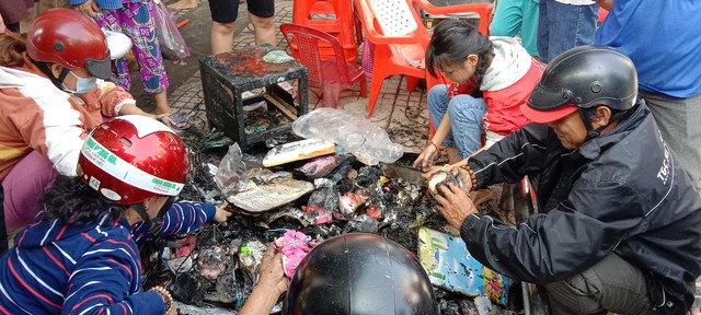 Đồng Tháp: Cháy chợ Bình Thành lúc hừng sáng, thiệt hại gần 21 tỉ đồng - Ảnh 6.