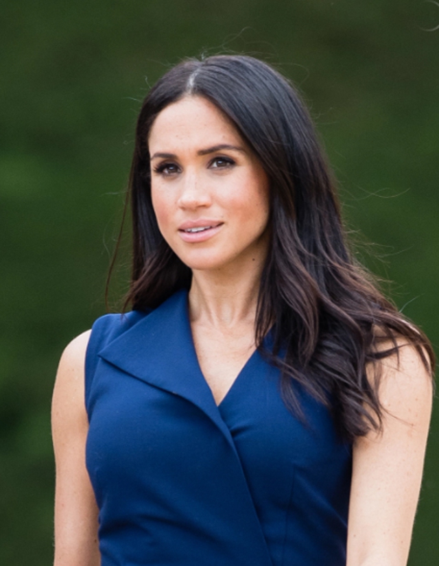 Meghan Markle names racist royal family member - Photo 1.