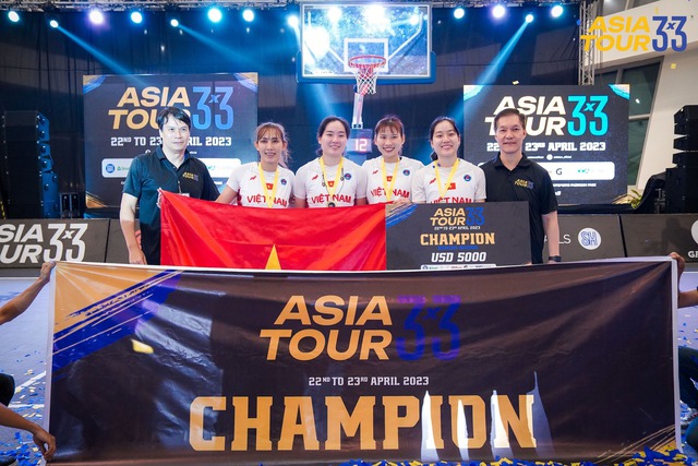 Đội tuyển nữ bóng rổ Việt Nam chạy đà ấn tượng cho SEA Games 32 - Ảnh 1.