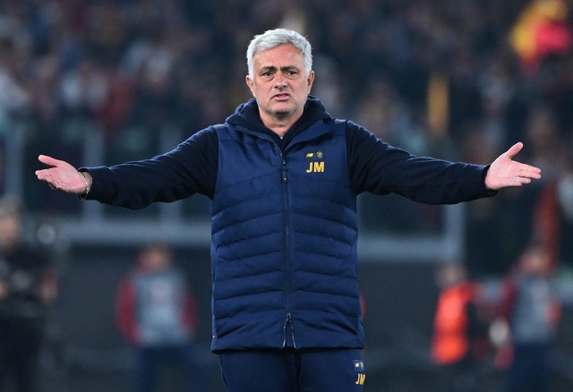 Thầy trò HLV Mourinho mất tốp 4 sau trận thua Atalanta - Ảnh 4.
