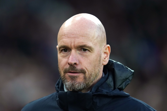 HLV Erik ten Hag tuyên bố M.U quyết phá tan giấc mơ ăn ba của Man City - Ảnh 1.