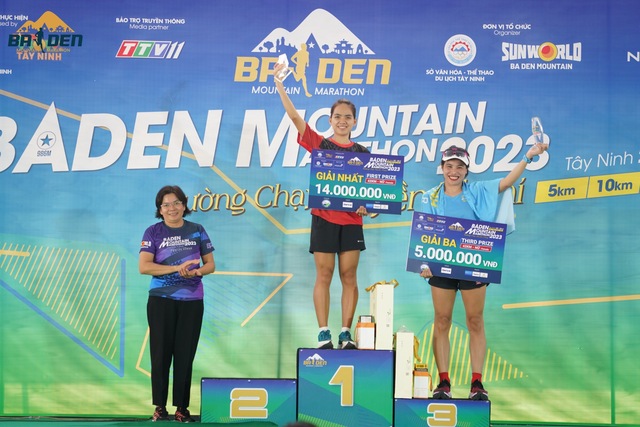 Hơn 7.000 người hào hứng với giải chạy 'Ba Den Mountain Marathon' - Ảnh 5.