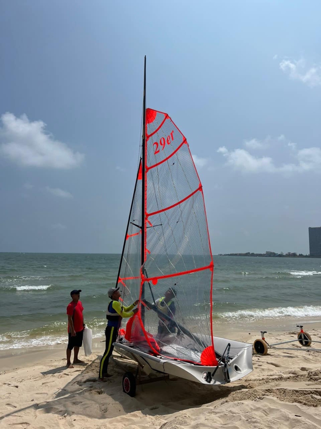 SEA Games 32: Đội tuyển sailing Việt Nam chờ giương buồm ra biển lớn - Ảnh 2.