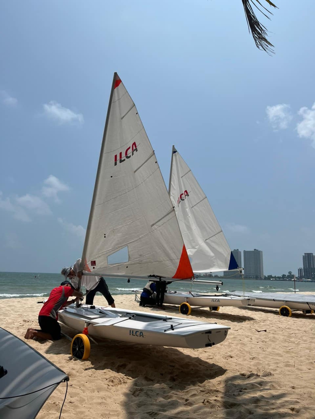 SEA Games 32: Đội tuyển sailing Việt Nam chờ giương buồm ra biển lớn - Ảnh 3.