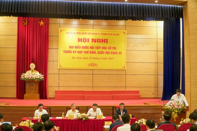 Chủ tịch Hà Nội: Tính toán lại giá nước sạch vì 10 năm qua chưa tăng - Ảnh 1.