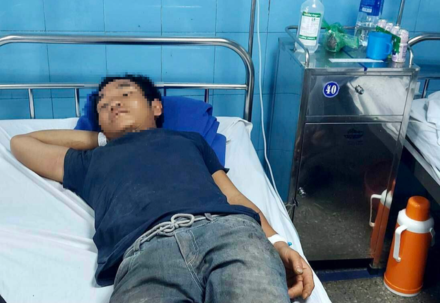 Quảng Bình: 3 người trong gia đình nhập viện cấp cứu sau khi ăn thịt cóc - Ảnh 1.