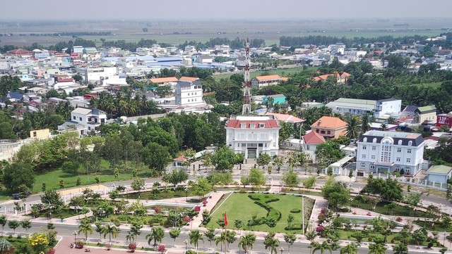 An Giang: Long trọng tổ chức lễ công bố thành lập thị xã Tịnh Biên - Ảnh 3.