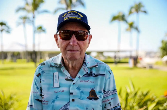 Ken Potts, một trong những người lính cuối cùng tham dự trận Trân Châu Cảng, qua đời ở tuổi 102 - Ảnh 1.
