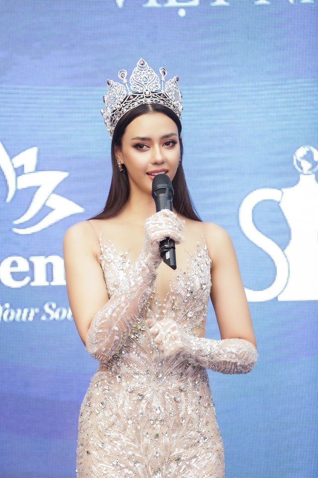 Hoa hậu Hoàn vũ Thái Lan khoe nhan sắc ngọt ngào cạnh loạt mỹ nhân Việt  - Ảnh 2.