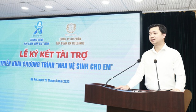 Anh Nguyễn Minh Triết: 'Xây mới 50 nhà vệ sinh trường học hiện đại nhất Việt Nam' - Ảnh 2.