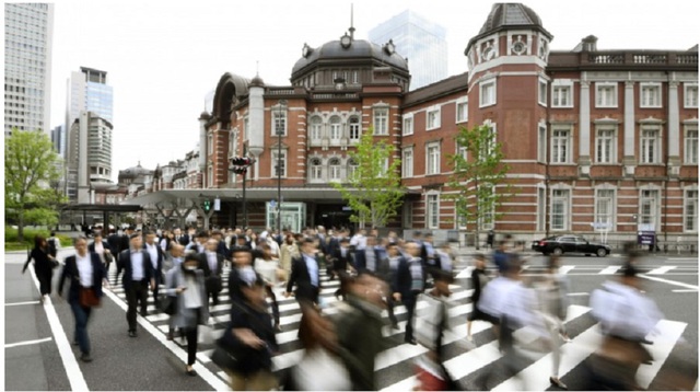 Dân số Nhật sẽ giảm 30% vào năm 2070, cư dân nước ngoài sẽ tăng mạnh - Ảnh 1.