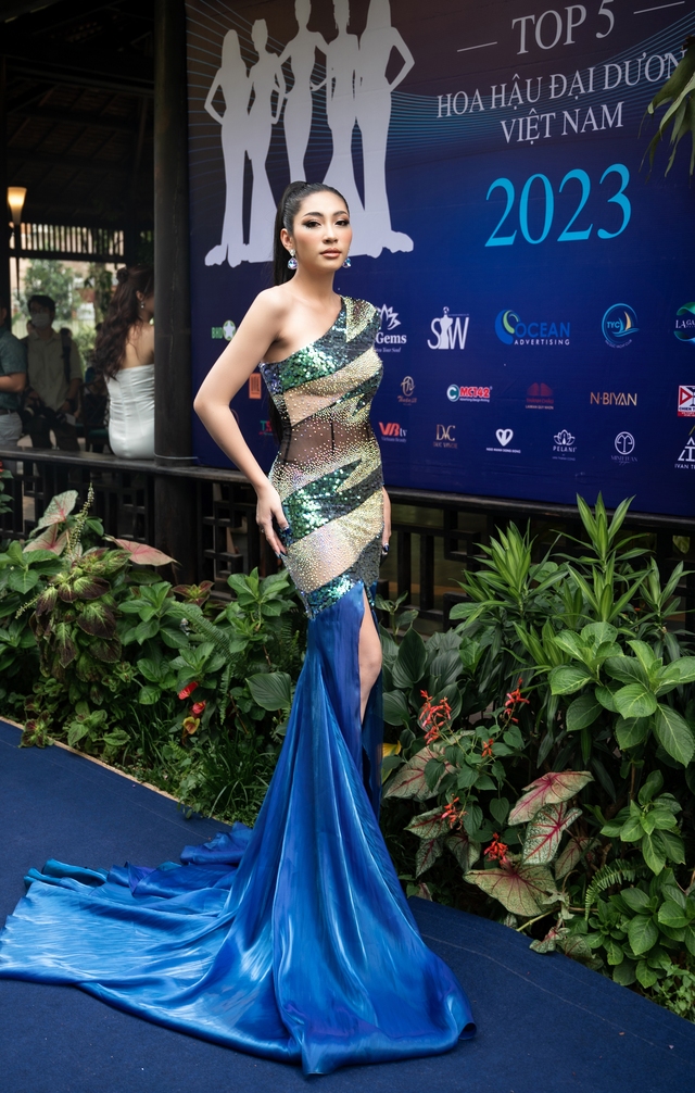Hoa hậu Hoàn vũ Thái Lan khoe nhan sắc ngọt ngào cạnh loạt mỹ nhân Việt  - Ảnh 5.