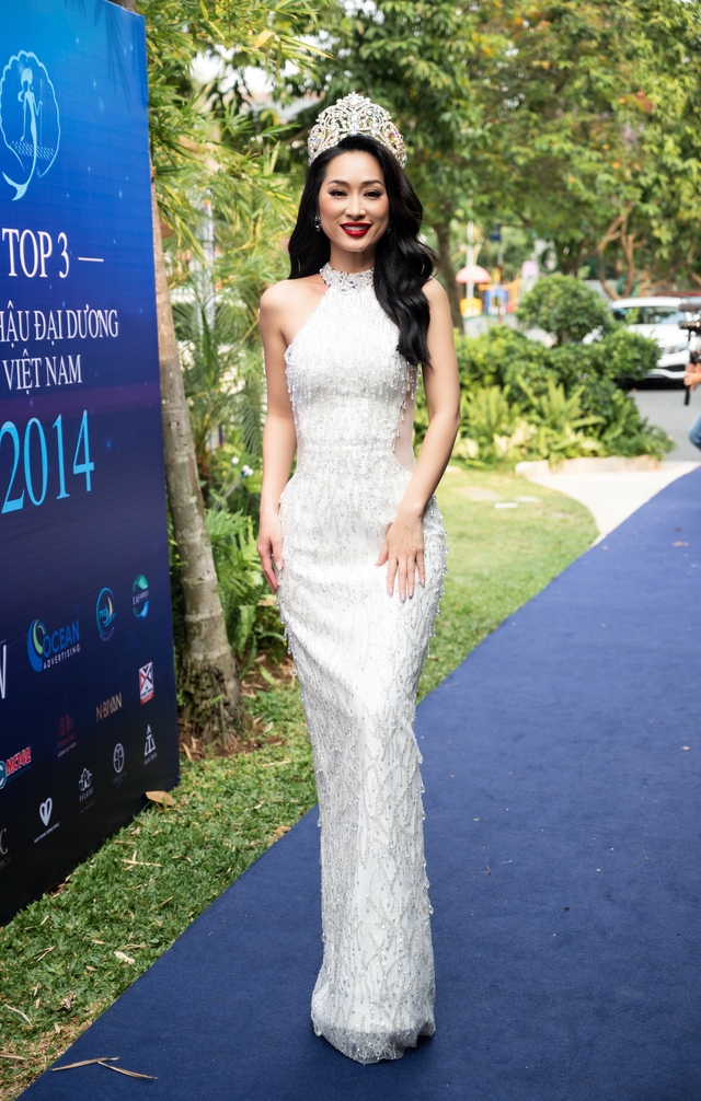 Hoa hậu Hoàn vũ Thái Lan khoe nhan sắc ngọt ngào cạnh loạt mỹ nhân Việt  - Ảnh 7.