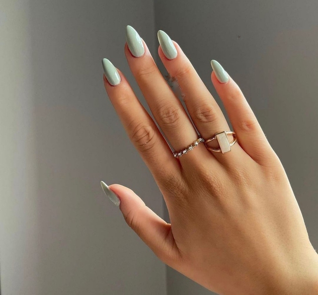 Tăng điểm phong cách nhờ những kiểu nail màu xanh đón hè cực sang tay - Ảnh 9.