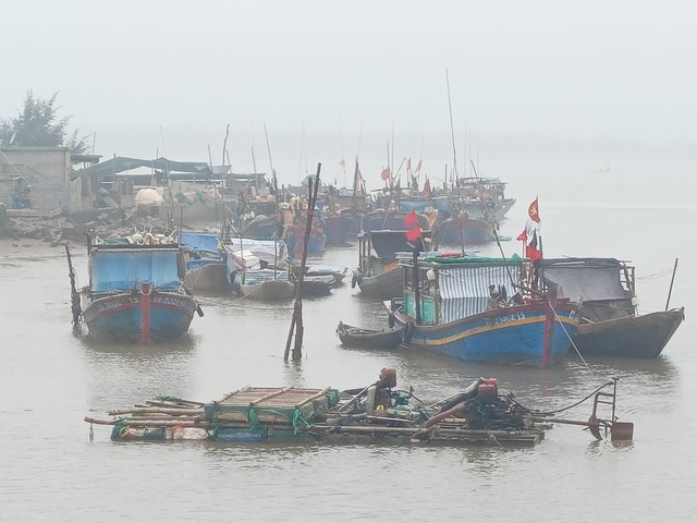  Thái Bình: Một người đàn ông mất tích do nhảy xuống sông cứu chiếc thuyền bị chìm - Ảnh 1.