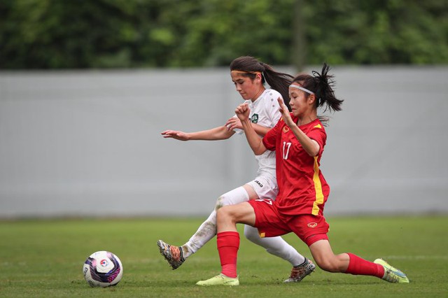 Đè bẹp Uzbekistan, U.17 nữ Việt Nam lọt vào vòng loại thứ hai U.17 nữ châu Á 2024 - Ảnh 1.