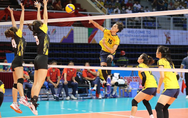 Bóng chuyền: Bích Tuyền không dự SEA Games 32, Tú Linh thay thế - Ảnh 1.