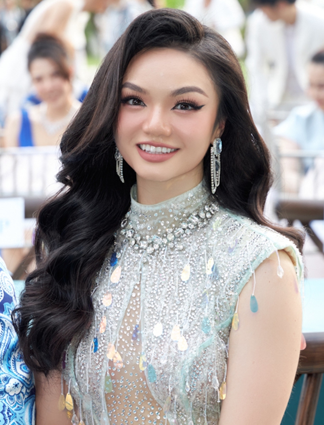 Nhan sắc người đẹp gốc Việt tham gia Miss Universe Canada 2023 - Ảnh 4.