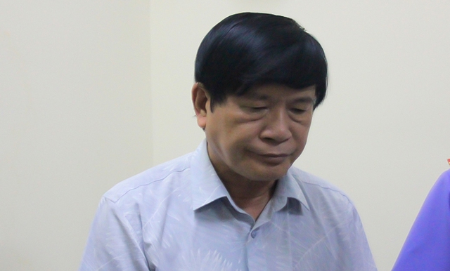 Quảng Ngãi: Nguyên Chánh án TAND H.Tư Nghĩa bị bắt về tội 'mô giới nhận hối lộ' - Ảnh 2.
