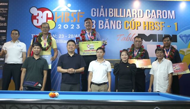 Nỗ lực bất thành của lão tướng Lý Thế Vinh trong trận chung kết giải billiards HBSF - Ảnh 3.