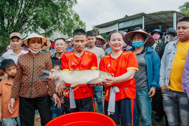Độc đáo Hội thi cá trắm sông Son ở Quảng Bình - Ảnh 4.